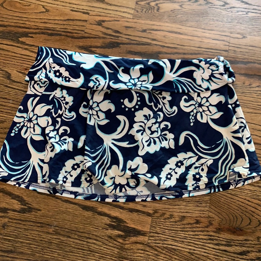 Lands’ End swimsuit skirt size 8